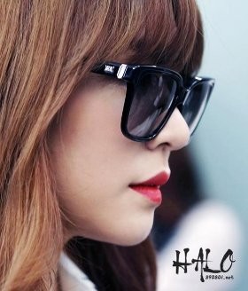 Cantiknya Tiffany SNSD Berlipstik Merah