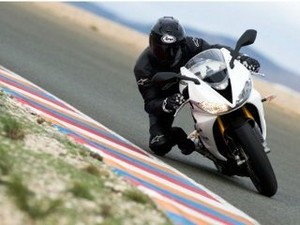 Lampu Sein Gampang Copot, Triumph Recall Motor