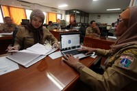 Lelang jabatan itu antara lain untuk mengisi beberapa jabatan lurah di empat kecamatan di Jakarta Barat yaitu Kecamatan Tambora, Kebon Jeruk, Taman Sari, dan Palmerah.
