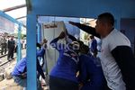 Bangunan Liar di Stasiun Kalideres Ditertibkan
