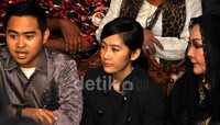 Menurut kuasa hukumnya, Aldi Firmansyah, Rasti memang tak diwajibkan untuk hadir.