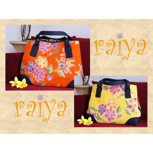 Psikolog Ini Terjun ke Bisnis Alas Kaki & Tas dari Batik dan Songket
