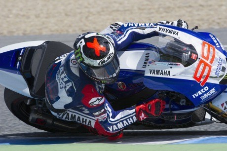 Bertekad Pertahankan Gelar, Lorenzo Waspadai Tiga Pebalap