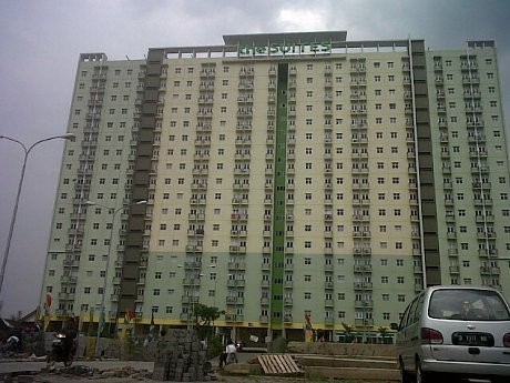 Toto Menghilang dari Apartemen Bersama Perempuan 