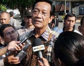 Sultan Heran Transaksi Pegadaian Miliaran Satpamnya Cuma Satu