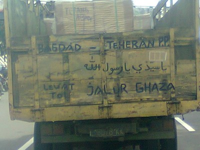Truk Lintas Negara