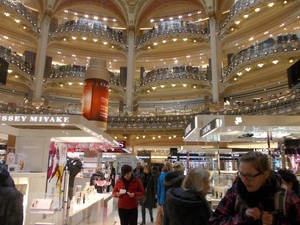 Wisata Belanja di Eropa, Wajib Coba Galeries Lafayette