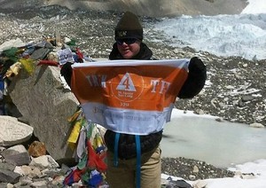 Anak Down Syndrome Pecahkan Rekor Mendaki Gunung Everest