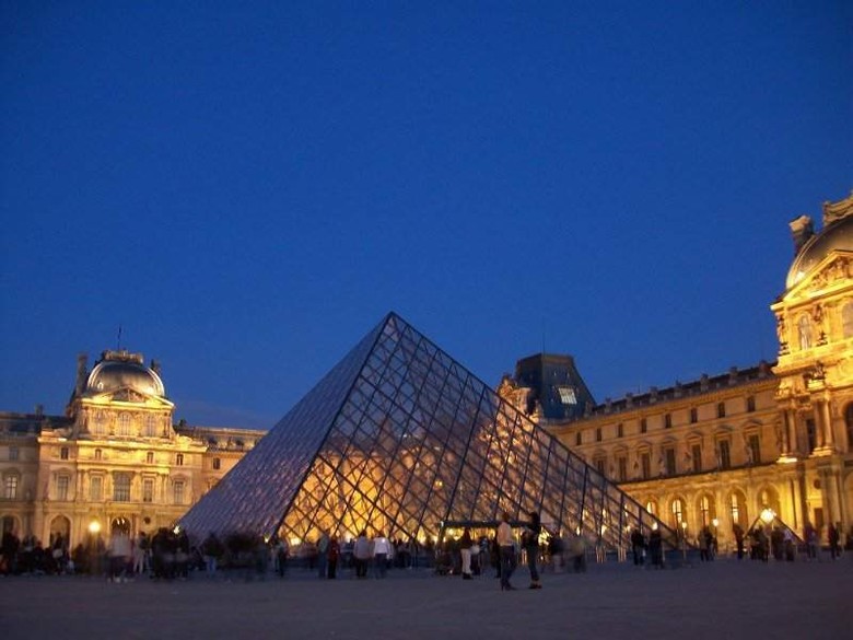 Museum Louvre, tempat lukisan Monalisa yang terkenal (Fitraya/detikTravel) Museum Louvre, tempat lukisan Monalisa yang terkenal (Fitraya/detikTravel)