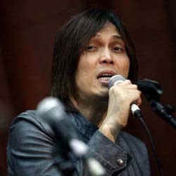 Once: Lipsync itu Sebenarnya Nggak Aib Banget
