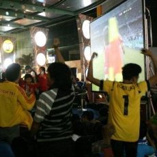 Fans Layar Kaca