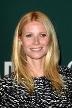 Rilis Buku, Gwyneth Paltrow Tebar Senyuman