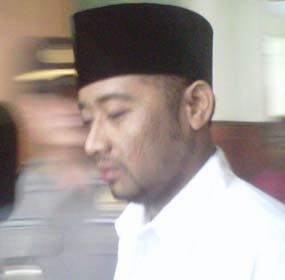 Rois, Pelaku Kerusuhan Sampang Dituntut 2 Tahun