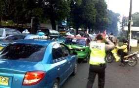 Taksi Blue Bird Baru Melantai Di Bursa 2 Tahun Lagi