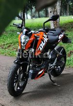 Tampang Garang KTM Duke 200