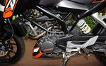 Tampang Garang KTM Duke 200