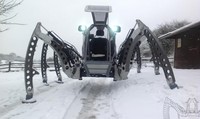 Untuk menggerakkan robotnya, ada tangan hidrolik yang bisa menjangkau segala medan. Dan dilengkapi dengan berbagai macam sensor untuk membantu berjalan. (dok. Mantis)
