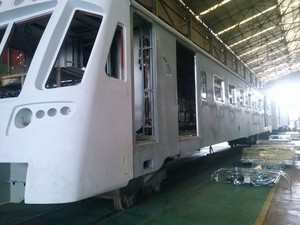 KRL Ekonomi Non AC akan Dihapus, Diganti Kereta Buatan Madiun