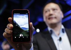 Mark Zuckerberg Bangun Facebook Home