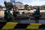 Pemasangan Turap untuk Normalisasi Kali Ciliwung