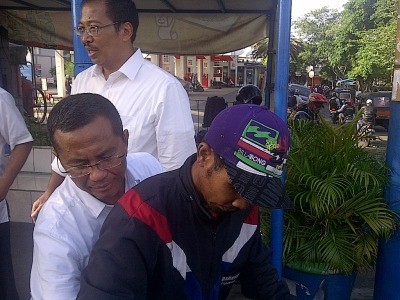 Usai Tinjau Contra Flow, Dahlan Cabut Naik Ojek