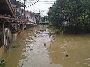 2 Rumah Rusak Diterjang Banjir di Tapanuli Tengah Sumut