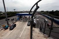Pelebaran jalan tol  ini memakan waktu selama 3 bulan.