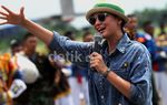 Ketika Luna Maya Bergoyang dengan Para Tentara