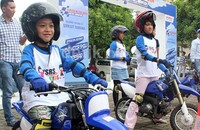 Sebanyak 26 anak mendapatkan ajaran teori dan praktek dari instruktur terlatih dan berpengalaman Yamaha di sirkuit' Yamaha Motor Show.