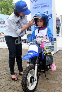 Dengan acara safety riding ini anak-anak kecil juga akan menjadi lebih tahu tentang peraturan lalu lintas.