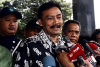 Mantan sekretaris dewan pembina Partai Demokrat itu siap seandainya langsung ditahan oleh KPK usai pemeriksaan. Ramses/detikFoto.