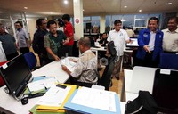 Sekjen PAN Taufik Kurniawan saat memantau proses pencalegan.