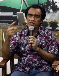 La Ode Ida yang juga Wakil Ketua DPD RI ikut bergabung ke Partai PAN untuk menjadi Caleg 2014. Ramses/detikFoto.