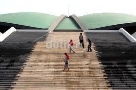 Ini Alasan DPR Minta Kementerian BUMN Dibubarkan