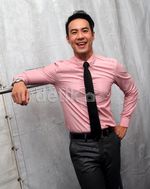 Gaya Kantoran ala Daniel Mananta