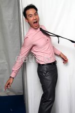 Gaya Kantoran ala Daniel Mananta