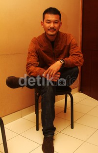 Ia pun tersenyum. Gusmun/detikFoto.