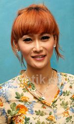 Rambut Inul Makin Ngejreng