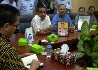 Ditemui Keluarga 4 Tahanan LP Cebongan, Denny Harap Kasus Selesai dengan Baik