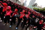Ribuan Buruh Longmarch ke Kemenko Kesra