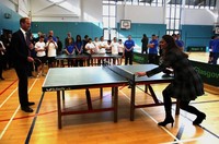 Meskipun sedang mengandung buah hatinya, Kate tetap mengenakan high heels. AFP/Pool/David Cheskin.