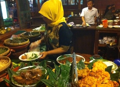 Monggo Mampir, Jajan Pecel Ndeso!