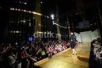 Tren Busana Transparan Ala Adjie Notonegoro