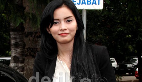  DJ Verny Tak Mau Berdamai dengan Denny Sumargo