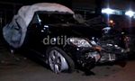 Tabrak Pemotor & Pohon, Mobil Richard Kevin Ringsek