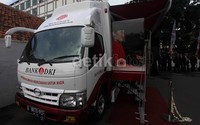 Mobil kas dan ATM Keliling tersebut beroperasi layaknya kantor layanan Bank DKI.