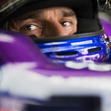 Webber Pastikan Bersama Red Bull Hingga Akhir Musim