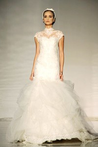 Jakarta, Indonesia - 07 April 2013. Sebastian Sposa by Sebastian Gunawan. Bazaar Wedding Exhibition 2013. Bridal Week 2013 at Ballroom Hotel Ritz Carlton. Pacific Place. Jakarta. [Foto: Mohammad Abduh/Wolipop]