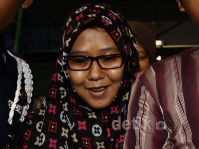 Istri Lutfi Hasan Diperiksa KPK