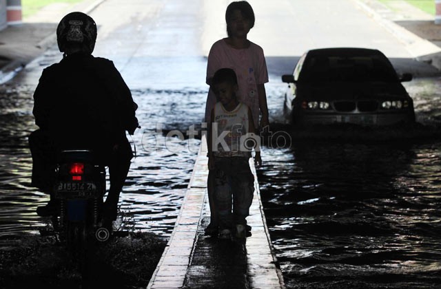 Underpass Kemayoran Tergenang